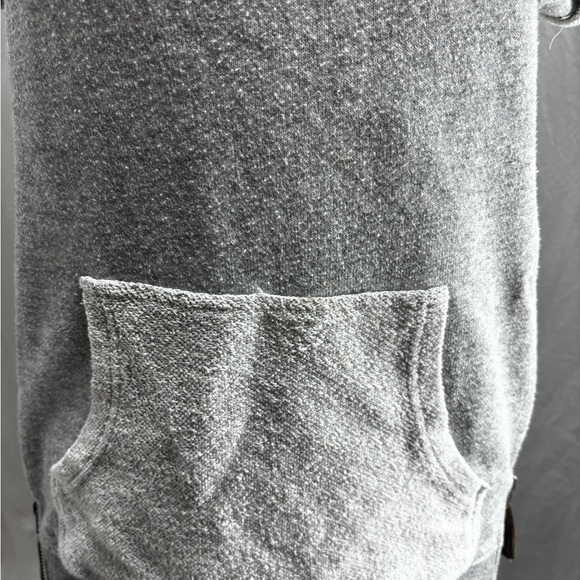 BP. Gray Terry Sweatshirt Top w/ Side Zips & Kangaroo Pocket Size Medium - Picture 5 of 10